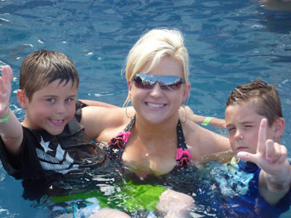 Meet your Posher, Angela - Picture 1 of 1